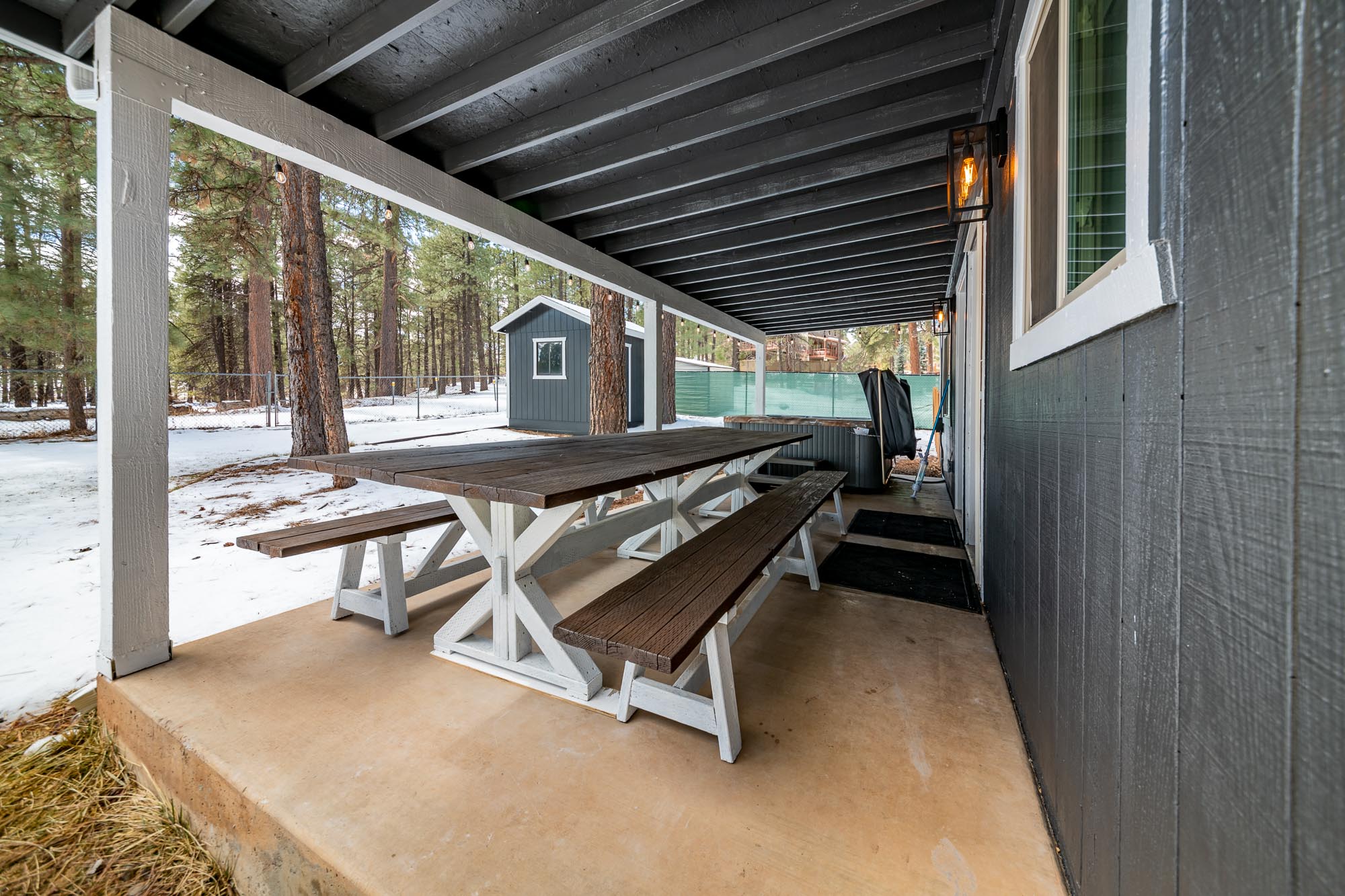 Outdoor patio and hot tub