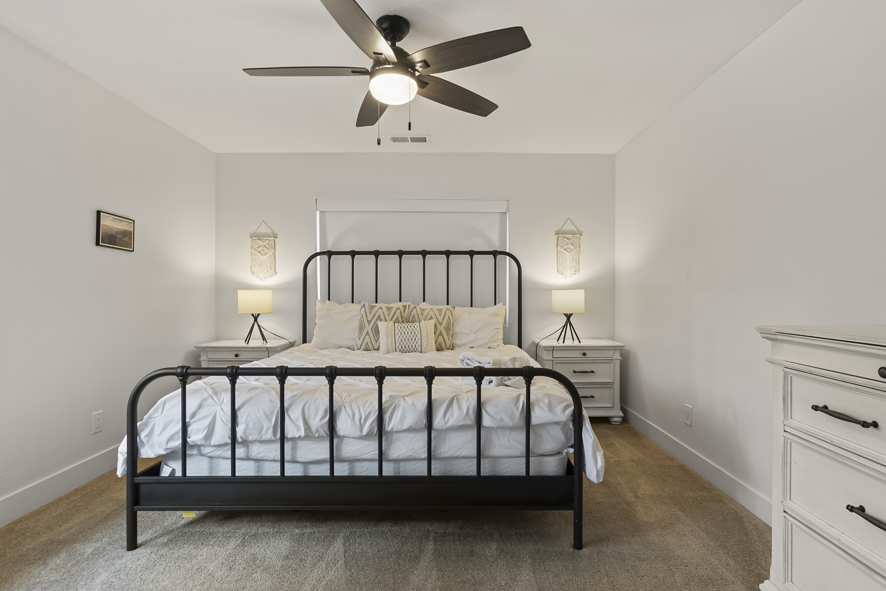 Guest bedroom